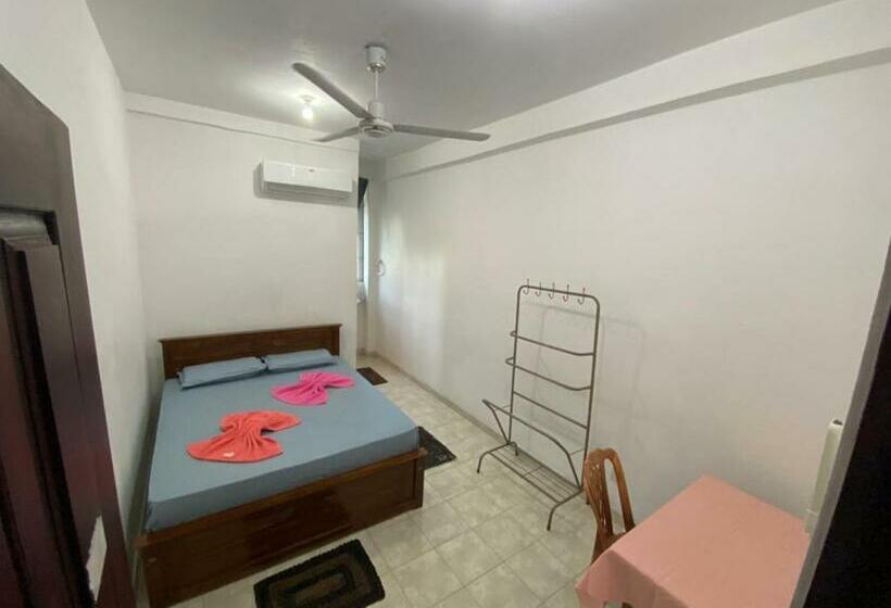 פנסיון Grand White