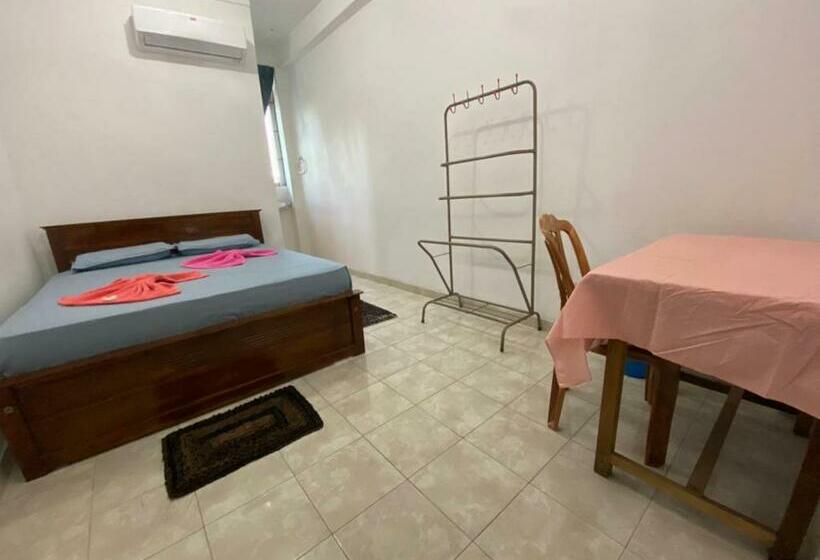 פנסיון Grand White