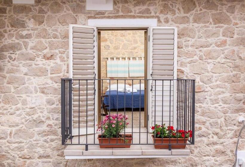 פנסיון La Torre Dei Colombo