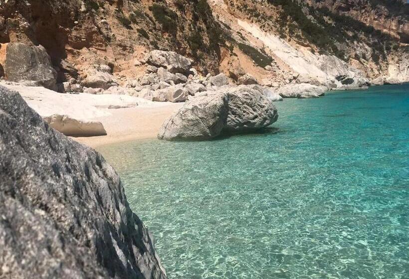 פנסיון La Torre Dei Colombo