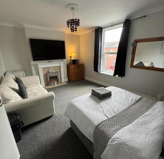 펜션 Lincoln City Centre Rooms P&s