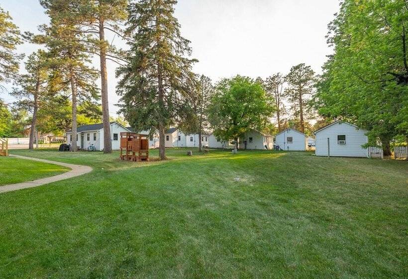 بنسيون Spearfish Cottages