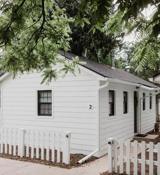 بنسيون Spearfish Cottages