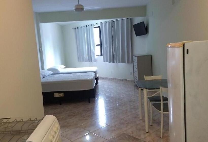 פנסיון Suítes Cabo Frio