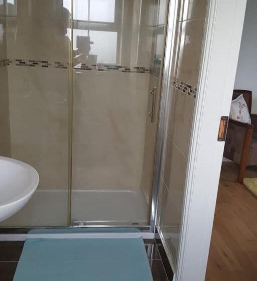 بنسيون The Lookout