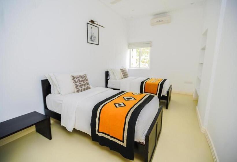 פנסיון Villa Lé Maas Tota