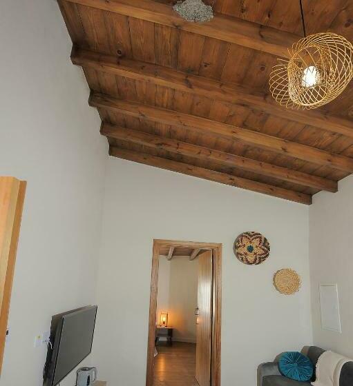 Pentasino Traditional House