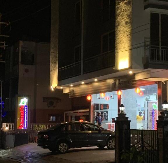منتجع Kamats Hilltop Leisure