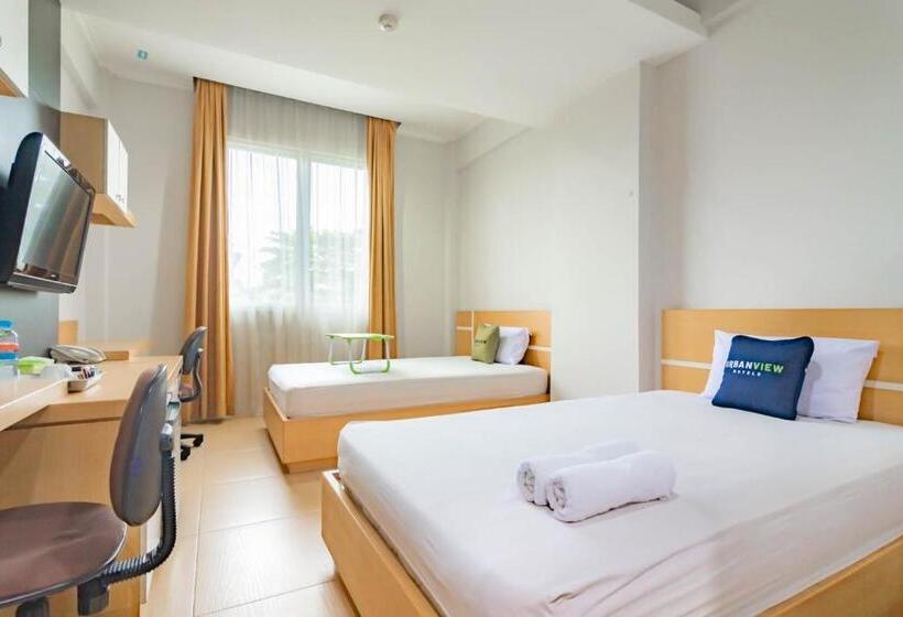 Urbanview Hotel Syariah Dapen Pontianak By Reddoorz