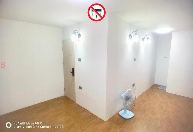 Yyk Hostel 24h