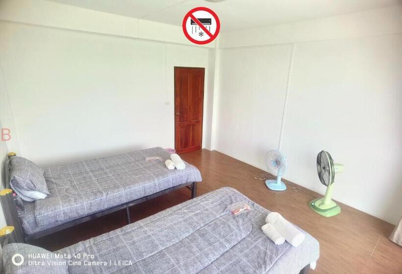 Yyk Hostel 24h