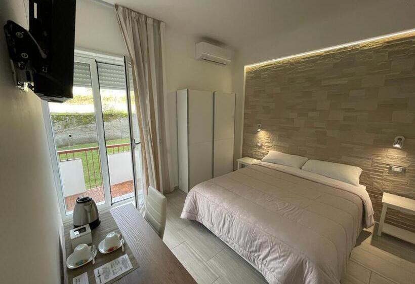 Zaro Suites B&b