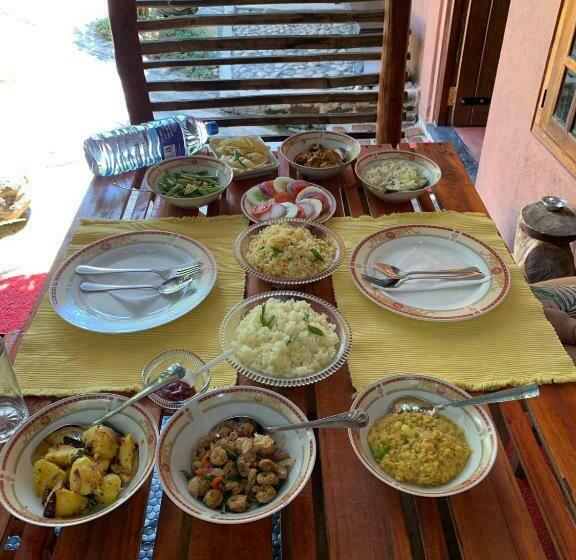 הוסטל Homeaway Homestay Hatton