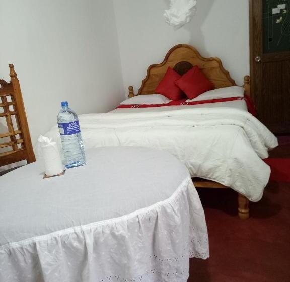 הוסטל Homeaway Homestay Hatton