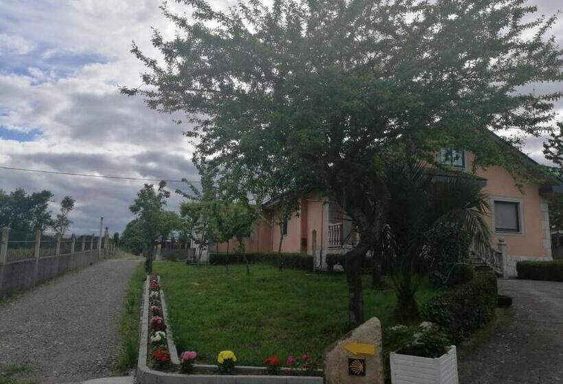 Albergue O Pombal