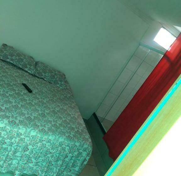 ユースホステル Pousada Albarquel