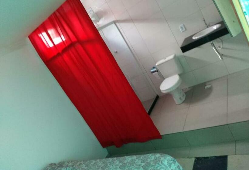 ユースホステル Pousada Albarquel