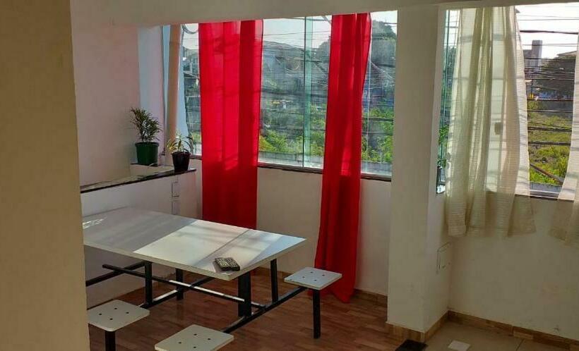 ユースホステル Pousada Albarquel