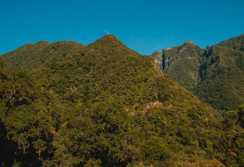 ユースホステル Pousada Bugio Da Serra