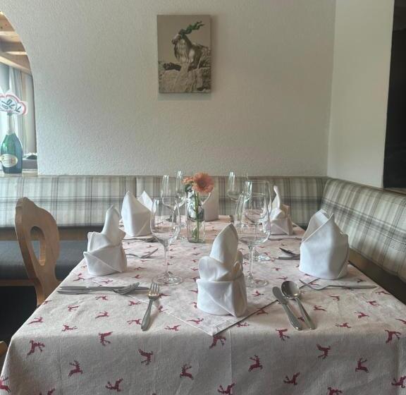 فندق صغير Waldhaus Talblick