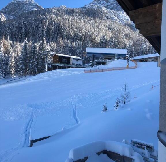 فندق صغير Waldhaus Talblick