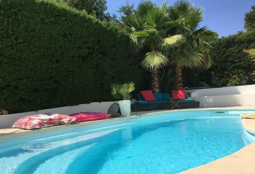 צימר Bed,kitchen And Swimming Pool Villa Esterel