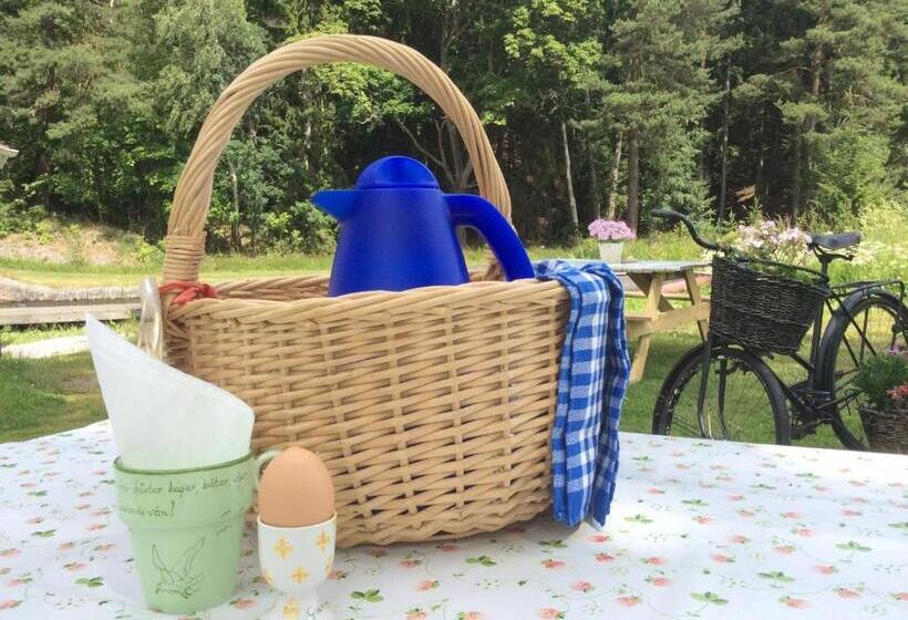 צימר Brådtom Slusscafé & Stugor