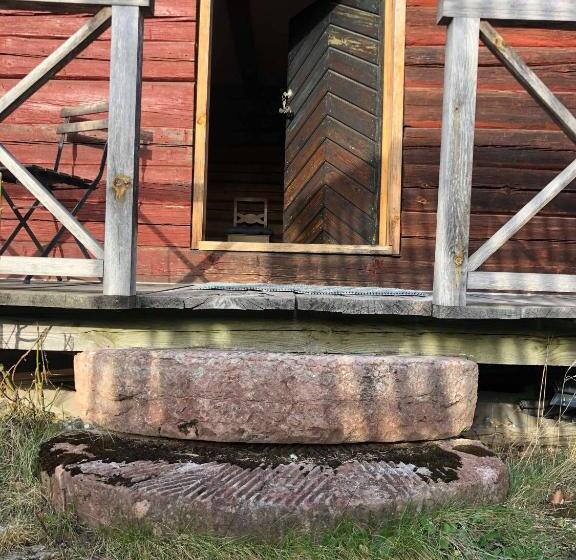 צימר Brådtom Slusscafé & Stugor