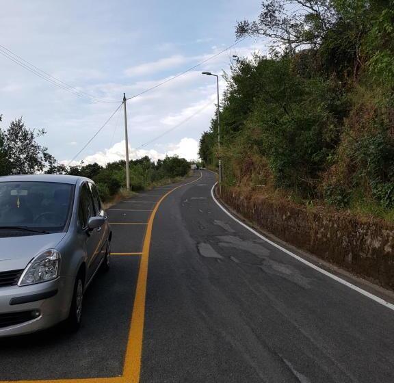 مبيت وإفطار Carugio Del Fezzano