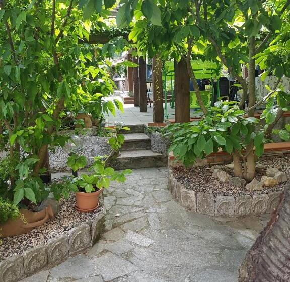 مبيت وإفطار Carugio Del Fezzano