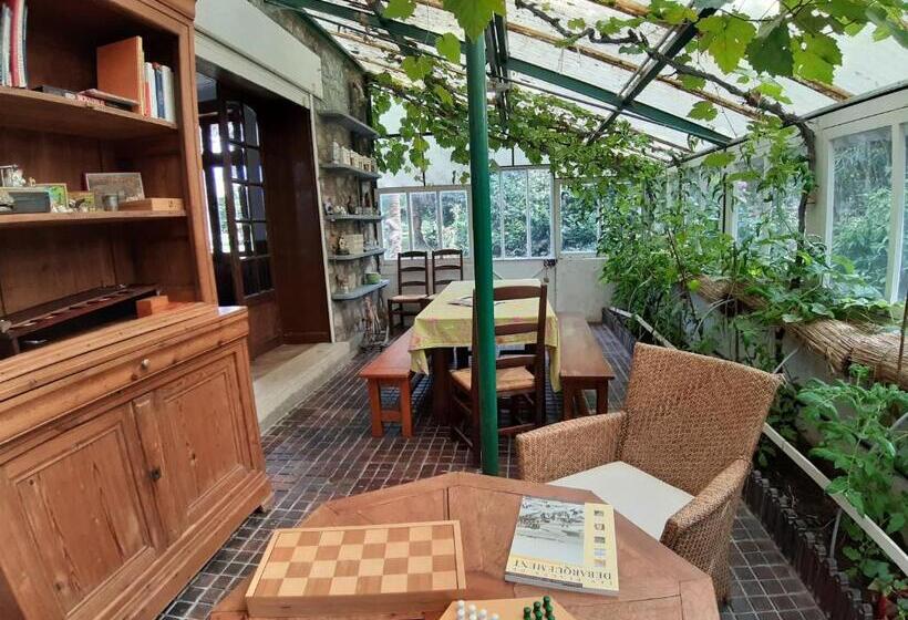 ベッドアンドブレックファースト La Garenne