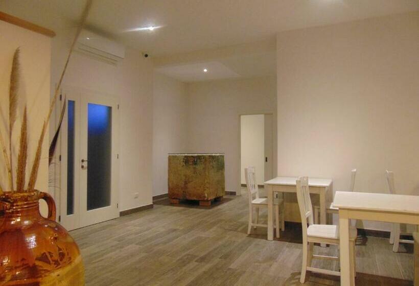 민박 La Vecchia Tortuga