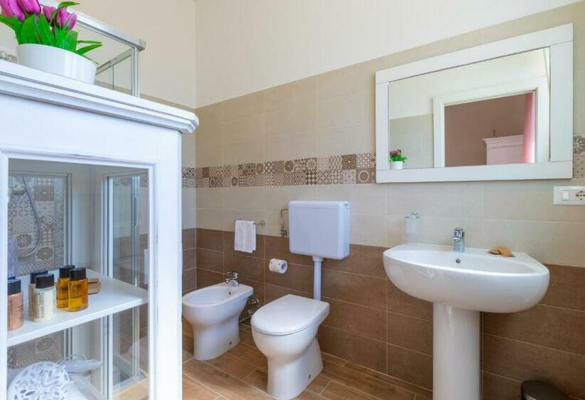 민박 La Vecchia Tortuga