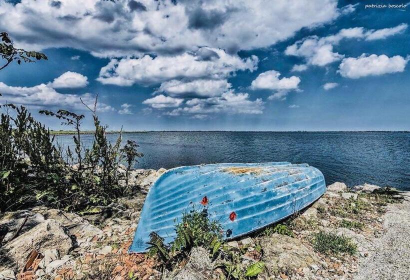 مبيت وإفطار La Zia Acida