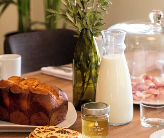 민박 Les Villas Du Chateau De Lastours