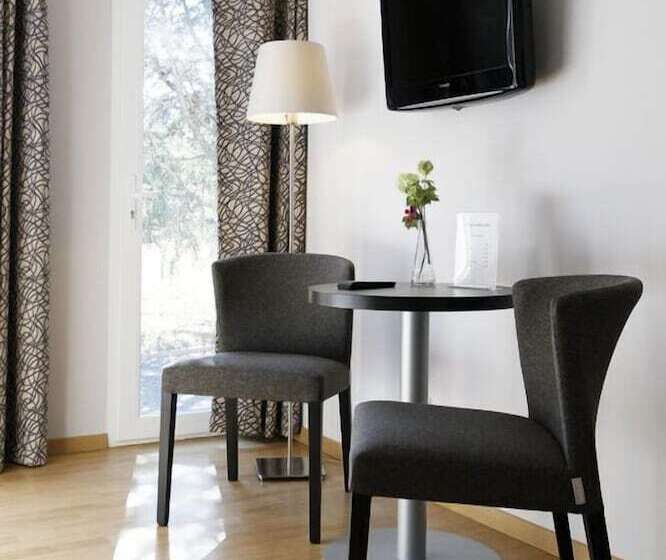 민박 Les Villas Du Chateau De Lastours