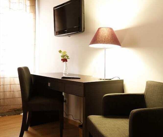 ベッドアンドブレックファースト Les Villas Du Chateau De Lastours