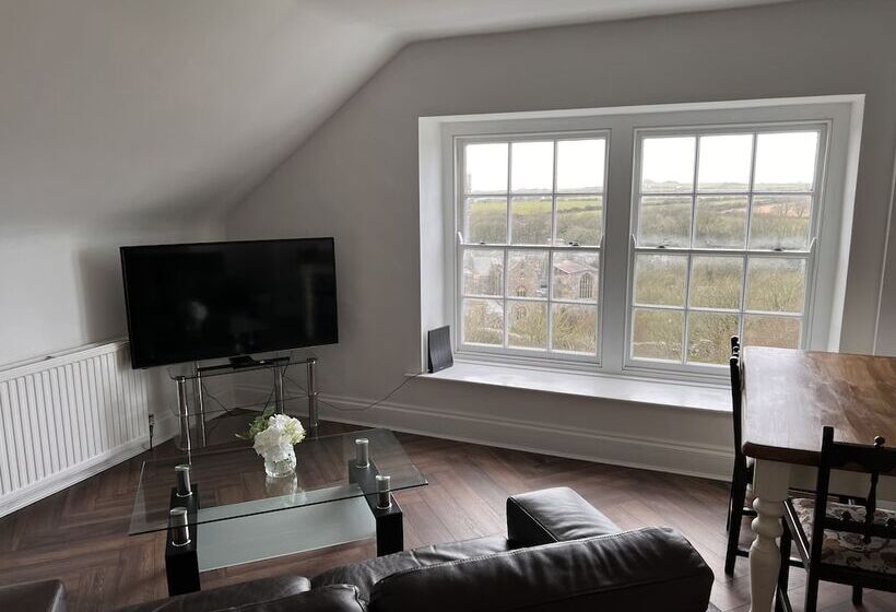 مبيت وإفطار The Cathedral Villas