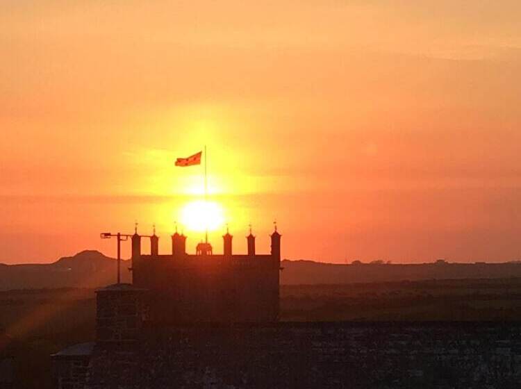 مبيت وإفطار The Cathedral Villas