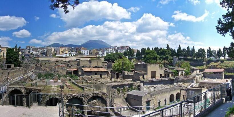 Bed and Breakfast Vesuvio House Appartamento Indipendente E Centrale