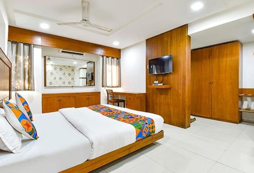 Fabhotel Jal Sagar