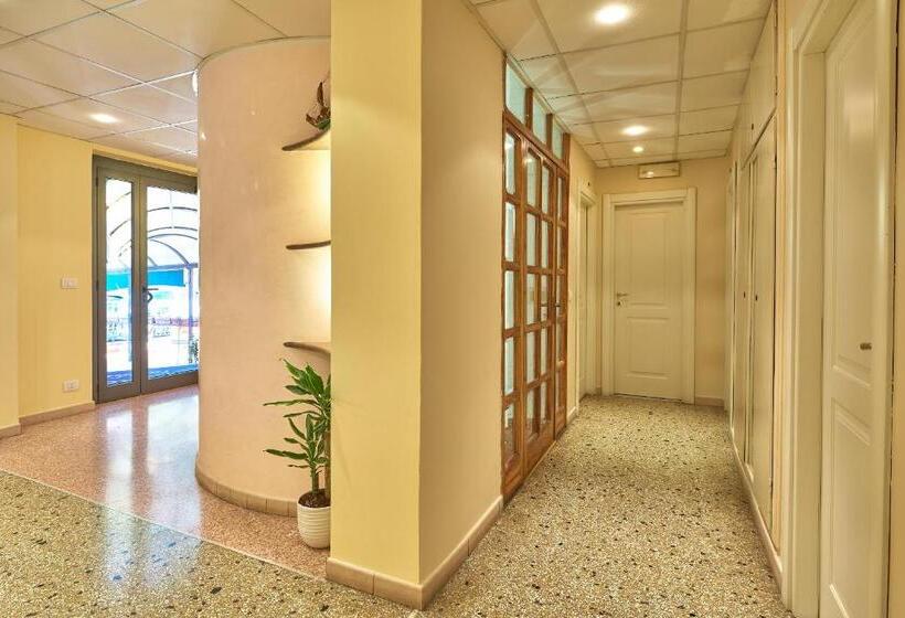 Отель Albergo Natalina