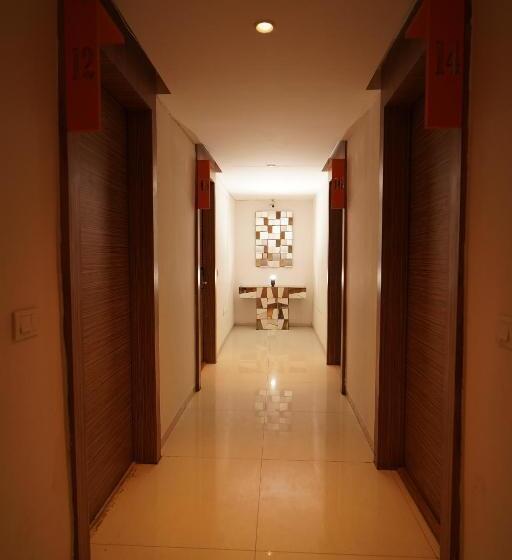 בית מלון כפרי Amora   Rajnandgaon