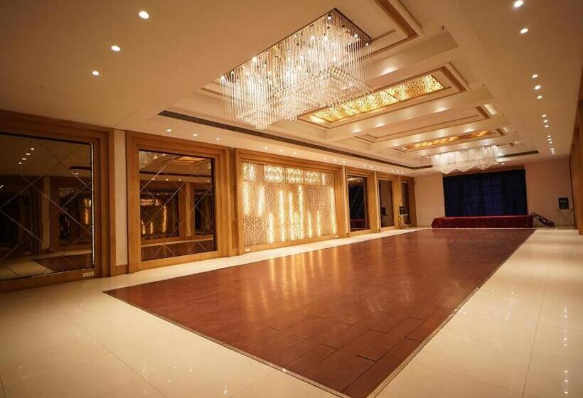 Hotel Amora   Rajnandgaon