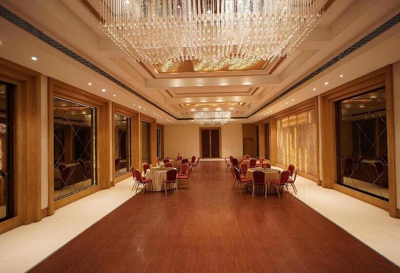 Hotel Amora   Rajnandgaon