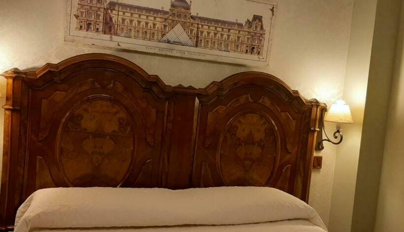 هتل Apartamentos Turísticos Y Suites