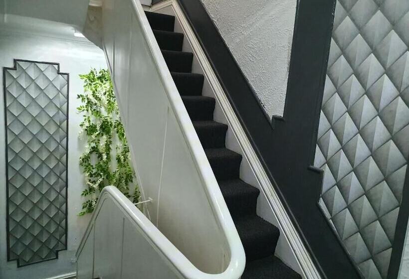 בית מלון כפרי Balkan