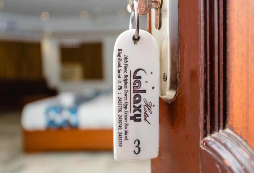 ホテル Galaxy Opp Surat Railway Station