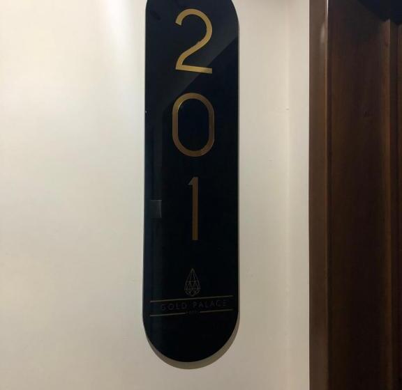 Отель Gold Palace