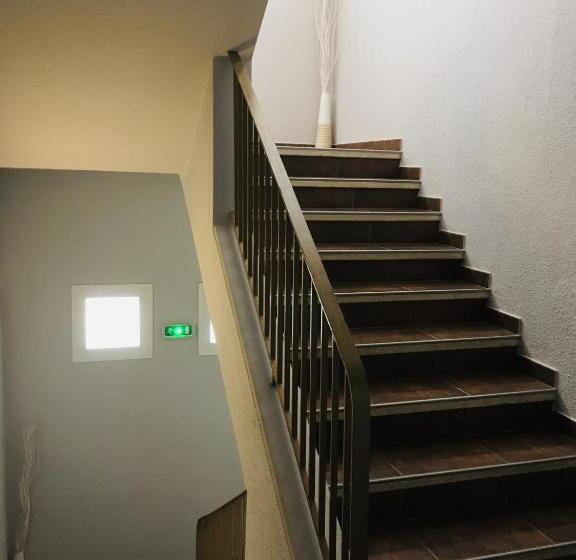 Отель Le Provençal